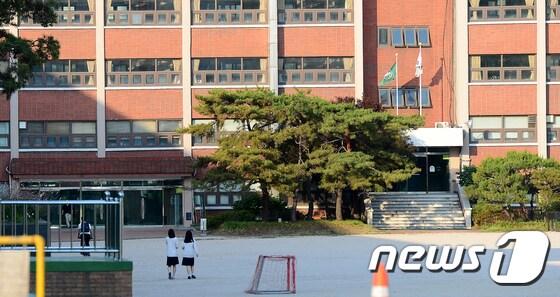 본문 이미지 - 서울에 소재한 한 자율형사립고등학교의 모습. ⓒ News1 박지혜 기자