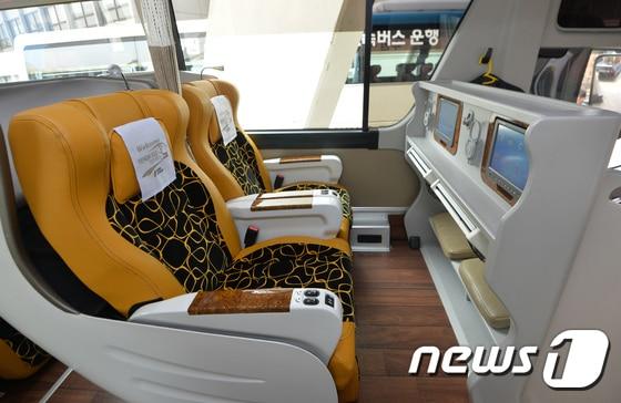 본문 이미지 - 프리미엄 고속버스  내부 모습ⓒ News1 박지혜 기자