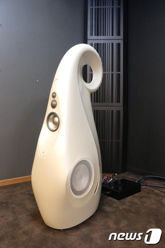 본문 이미지 - 비비드 오디오 ‘G1 스피릿(Spirit)’ 스피커 ⓒ News1