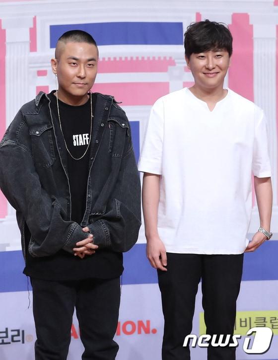 본문 이미지 - 블랙아이드필승 라도(왼쪽), 최규성 ⓒ News1