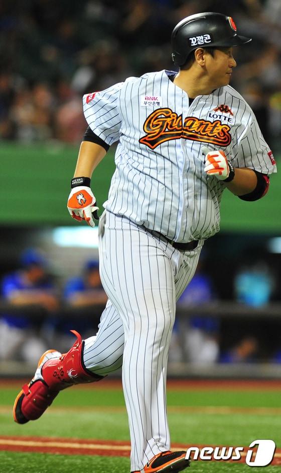 본문 이미지 - 롯데 자이언츠 이대호. /뉴스1 DBⓒ News1 이윤기 기자
