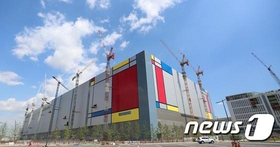 본문 이미지 - 삼성전자 평택 반도체 단지 1라인. (삼성전자 제공) ⓒ News1