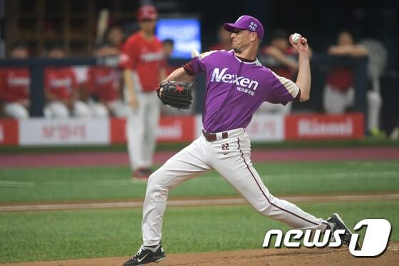본문 이미지 - 전 넥센 히어로즈 좌완 투수 앤디 밴헤켄. 2017.7.20/뉴스1 ⓒ News1 성동훈 기자