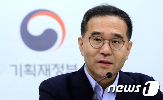 본문 이미지 - 이찬우 전 기획재정부 차관보. /뉴스1 ⓒ News1 장수영 기자