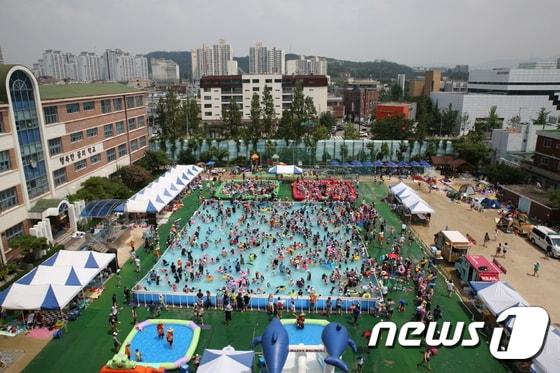 본문 이미지 - 지난해 8월 열린 성북문화바캉스 전경(성북구 제공)ⓒ News1