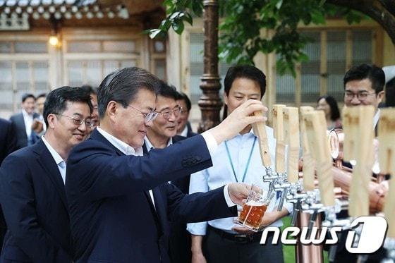 본문 이미지 - (청와대 제공) 2017.7.27/뉴스1 ⓒ News1