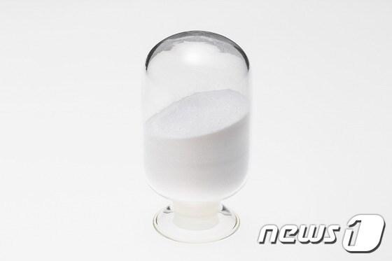 본문 이미지 - LG화학의 OLED재료ⓒ News1
