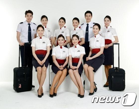 본문 이미지 - 이스타항공 승무원ⓒ News1