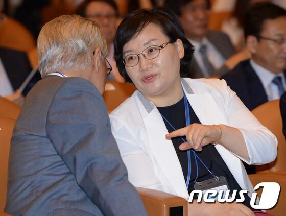 본문 이미지 - '대한민국과학기술연차대회' 에 참가한 문미옥 청와대 과학기술보좌관. ⓒ News1 송원영 기자