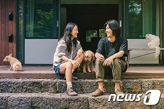 본문 이미지 - 이효리(왼쪽)와 이상순 부부 (사진 JTBC 제공)ⓒ News1