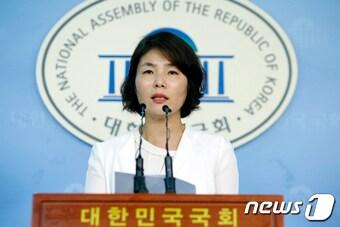 본문 이미지 - 전희경 자유한국당 의원.  뉴스1 ⓒ News1 안은나 기자