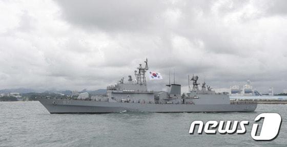 본문 이미지 - 광개토대왕함. (해군 제공) 2017.8.14/뉴스1 ⓒ News1