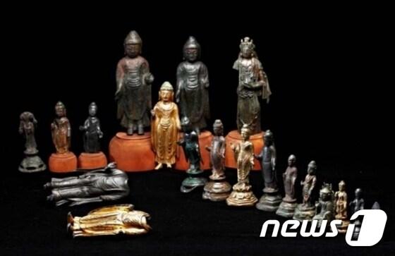 본문 이미지 - 밀양 표충사 삼층석탑 출토 유물 일괄(조계종 제공)ⓒ News1