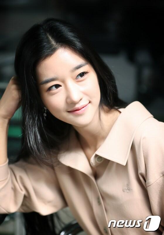 본문 이미지 - 2017.9.28.신사동 가로수길 인근 카페. tvN 드라마 '구해줘' 서예지 인터뷰 ⓒ News1 권현진 기자