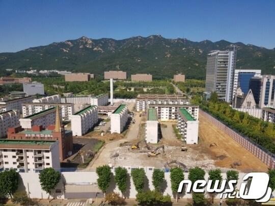 본문 이미지 - 재건축 사업을 추진 중인 과천의 한 아파트의 모습.(뉴스1 자료사진)ⓒ News1