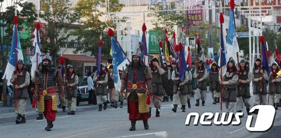 본문 이미지 - 백제문화제 행렬 모습.(뉴스1DB)/뉴스1