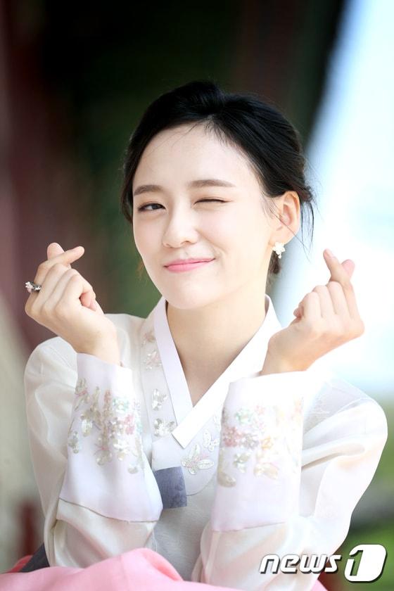 본문 이미지 - 경복궁. 배우 박지현 한복 인터뷰 ⓒ News1 권현진 기자