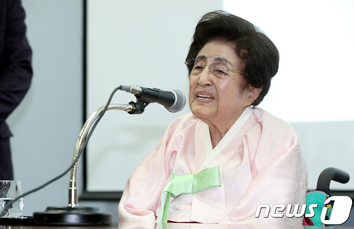 본문 이미지 - 고(故) 김대중 전 대통령의 부인 이희호 김대중평화센터 이사장/뉴스1  자료사진