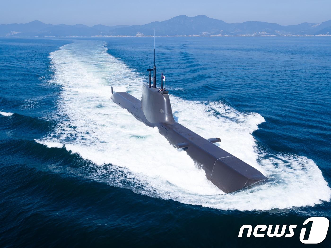 본문 이미지 - 장보고-Ⅱ급(214급) 잠수함인 ‘홍범도함’.. (방위사업청 제공) ⓒ 뉴스1 DB