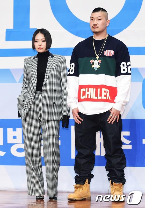 본문 이미지 - (사진 오른쪽) 던밀스 ⓒ News1