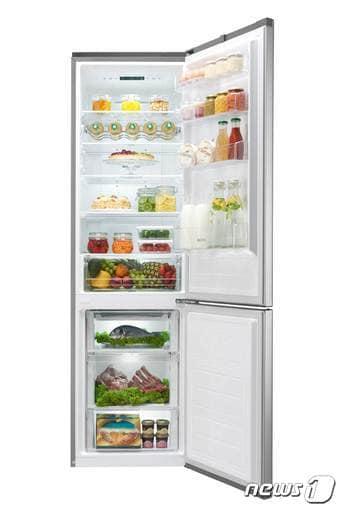 본문 이미지 - LG전자의 '상냉장하냉동' 냉장고 제품의 모습(LG전자 제공) ⓒ News1