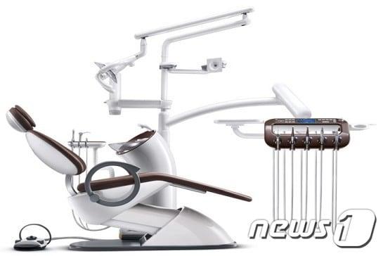본문 이미지 - 중국에서 누적판매량 1500대를 달성한 오스템임플란트의 유니트체어 'K3' 모습.ⓒ News1