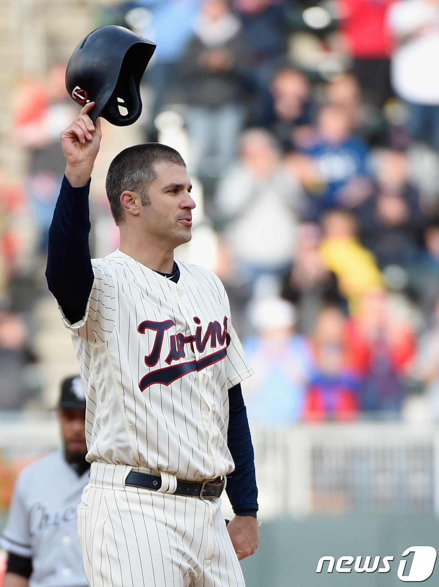본문 이미지 - 미네소트 트윈스 프랜차이즈 스타 조 마우어. ⓒAFP=News1
