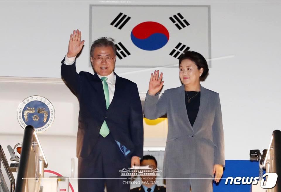 본문 이미지 - 청와대 페이스북.