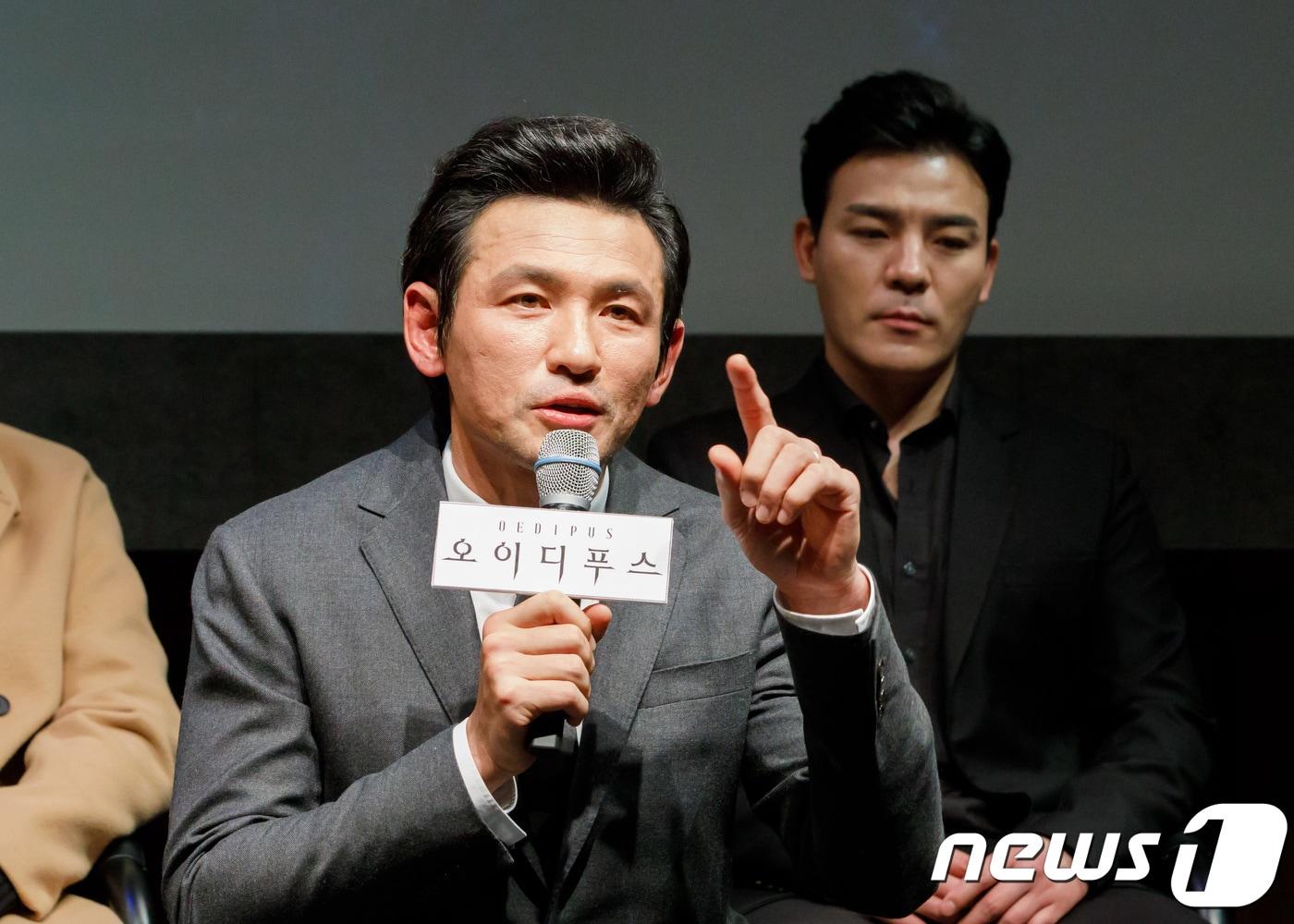 본문 이미지 - 주인공 오이디푸스를 맡은 황정민 ⓒ News1 박정환 문화전문기자