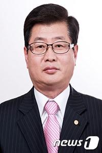 본문 이미지 - 김길동  태백시의장 ⓒ News1 