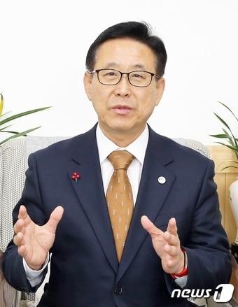 본문 이미지 - 이차영 괴산군수.ⓒ News1
