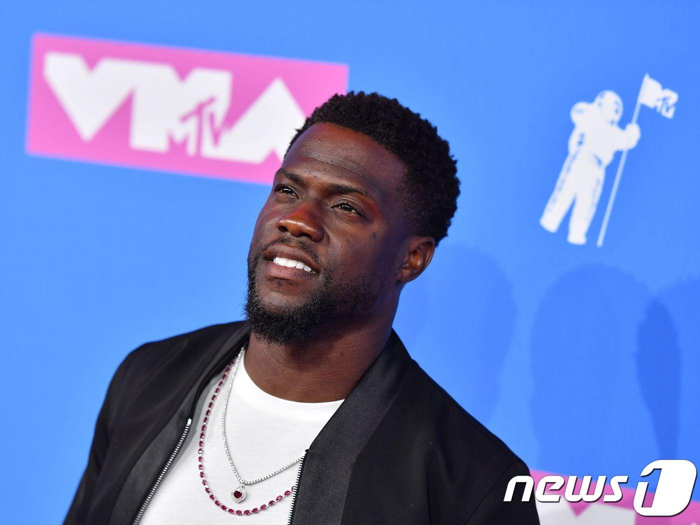 본문 이미지 - 미국 코미디언이자 배우인 케빈 하트 ⓒ AFP=뉴스1