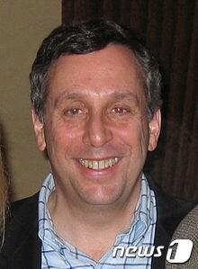 본문 이미지 - 제29대 하버드대학 총장에 선임된 로렌스 바카우.(출처=위키피디아) ⓒ News1