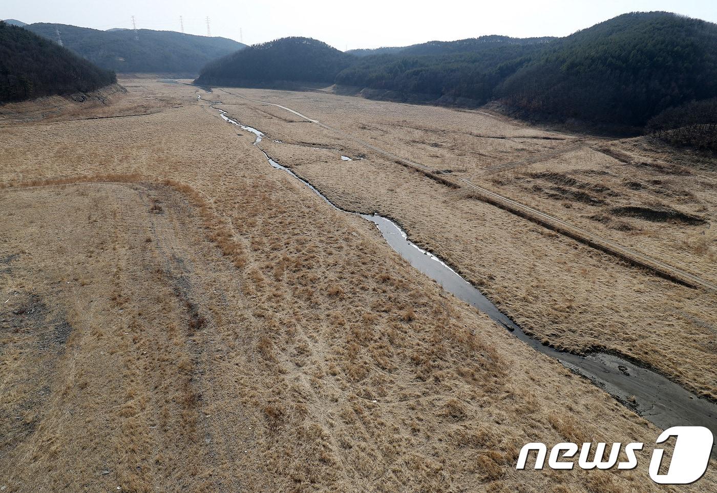 본문 이미지 - 바닥을 드러낸 울산 울주군 대곡천. (사진은 기사 내용과 무관함) ⓒ News1