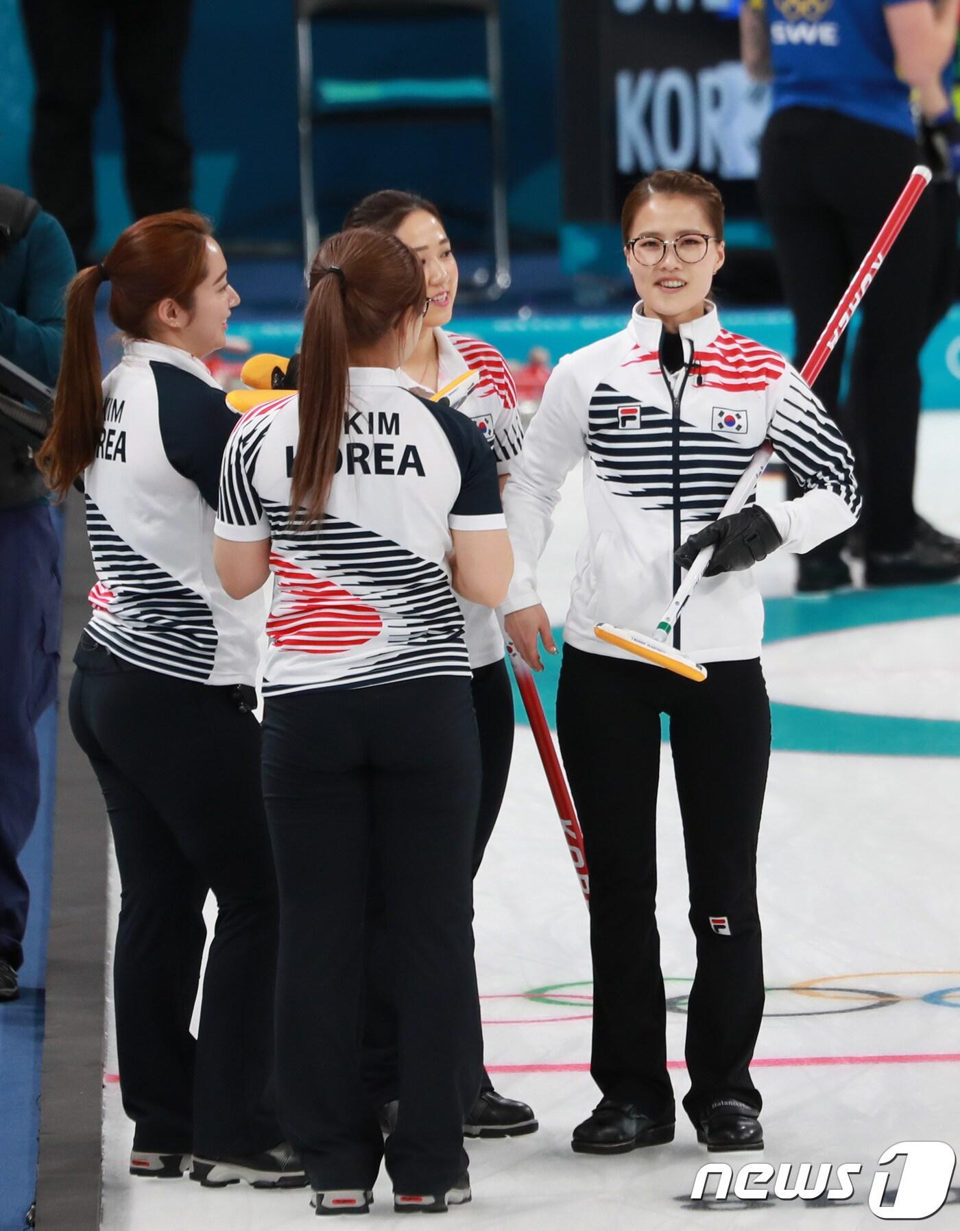 본문 이미지 - 여자 컬링 대표팀. /뉴스1 DB ⓒ News1 임세영 기자