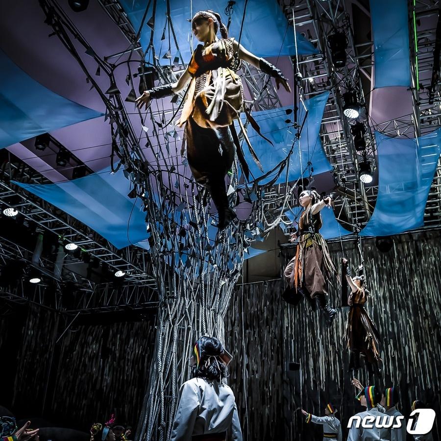 본문 이미지 - 무언극 천년향 공연 장면. &#40;뉴스1 DB&#41;