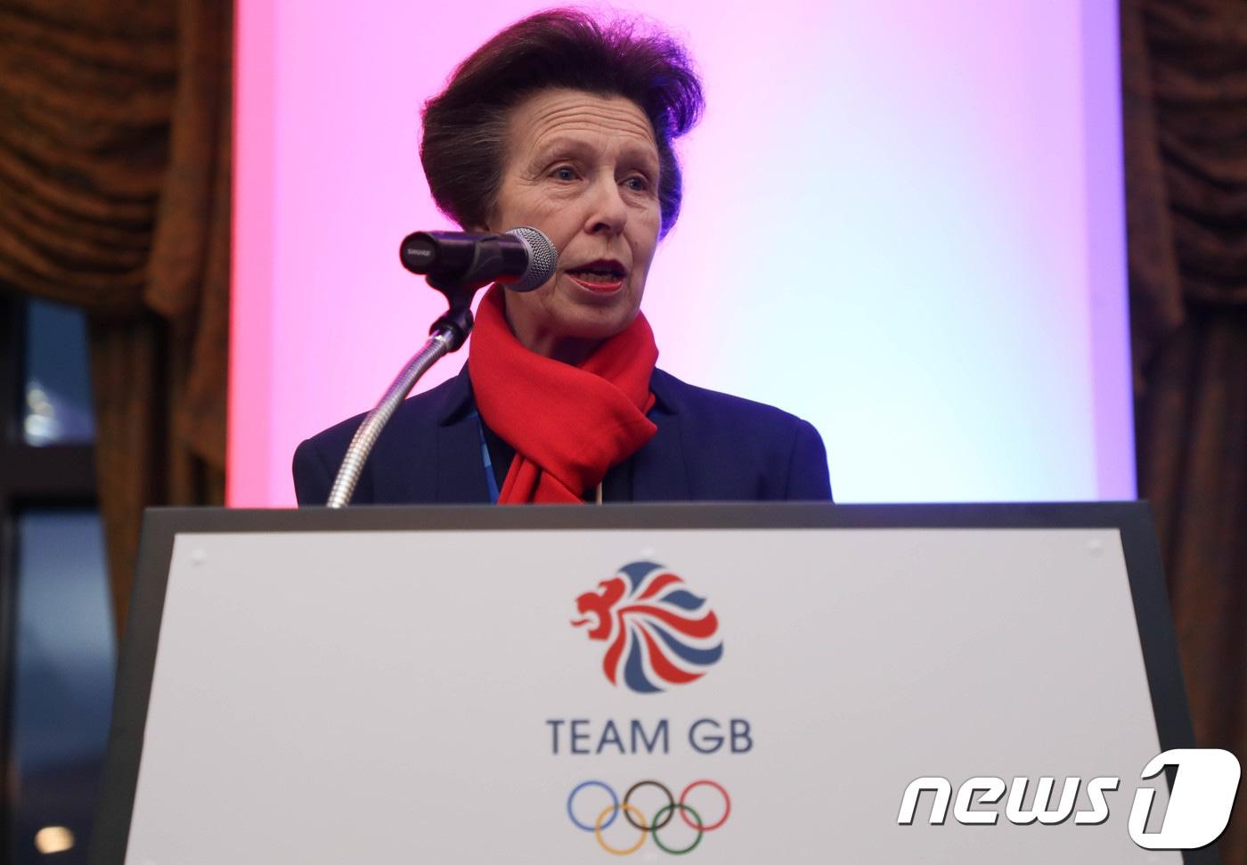 본문 이미지 - 영국 앤 공주 (Princess Royal)가 8일 영국 선수단의 평창 동계올림픽 선전을 기원하는 환영 리셉션이 열린 강원도 평창 용평리조트 그린피아 호텔에서 인사말을 하고 있다. 이날 행사는 주한영국대사관과 영국 올림픽 위원회가 주최했다. 2018.2.8/뉴스1 ⓒ News1 고재교 기자