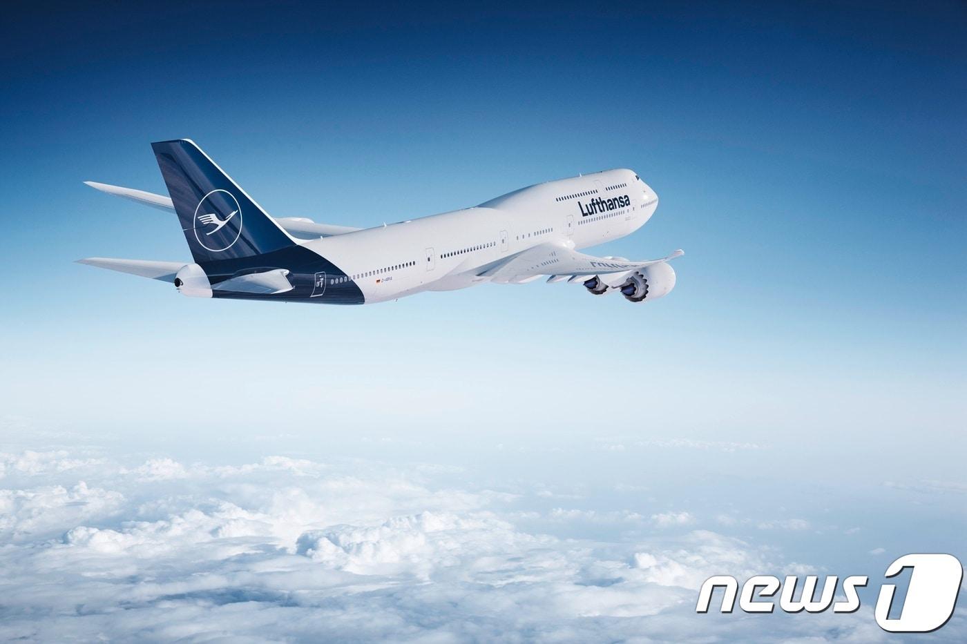새로운 디자인 브랜드로 도장된 루프트한자 항공기(루프트 한자 제공)