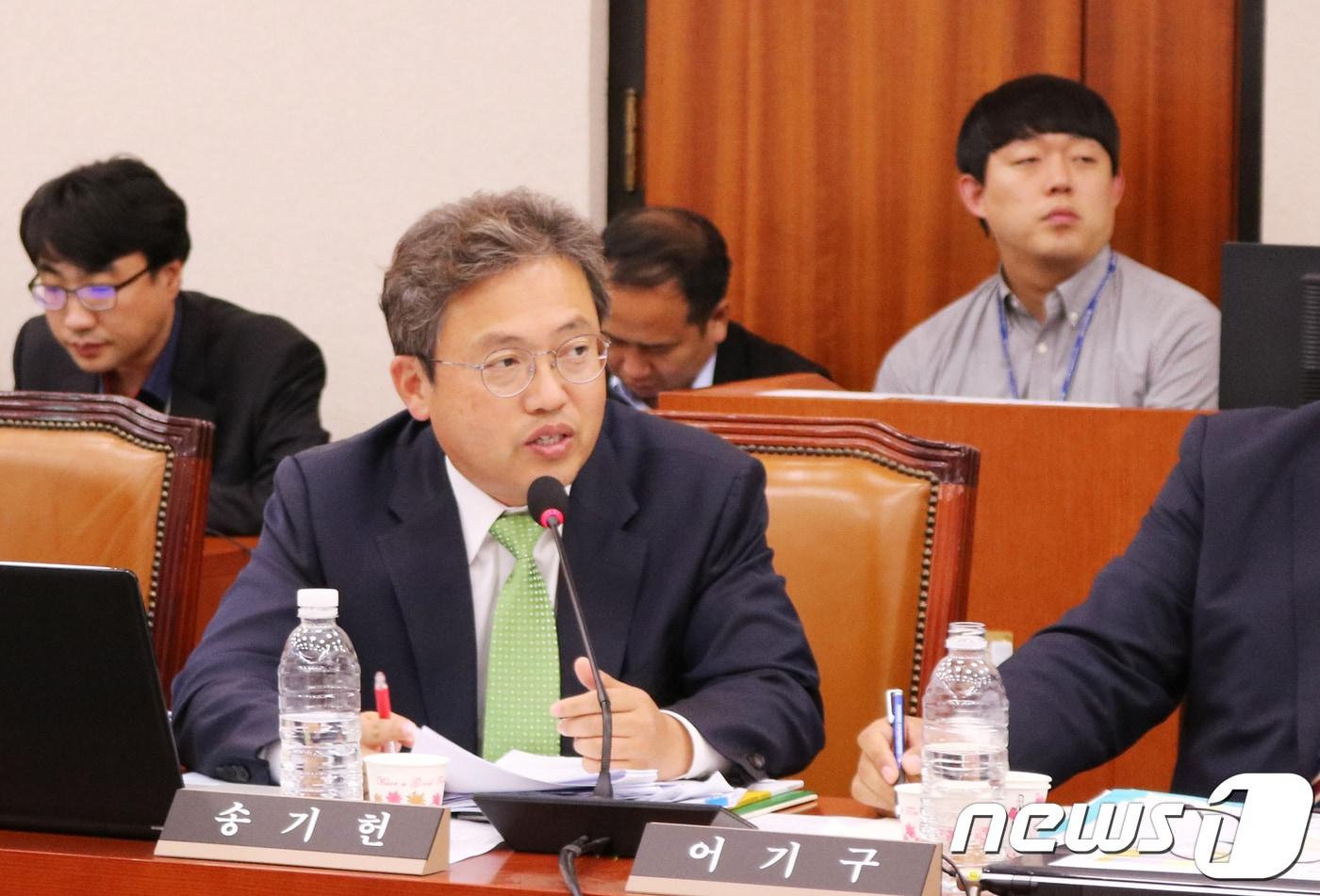 본문 이미지 - 송기헌 더불어민주당 의원.ⓒ News1 신효재 기자