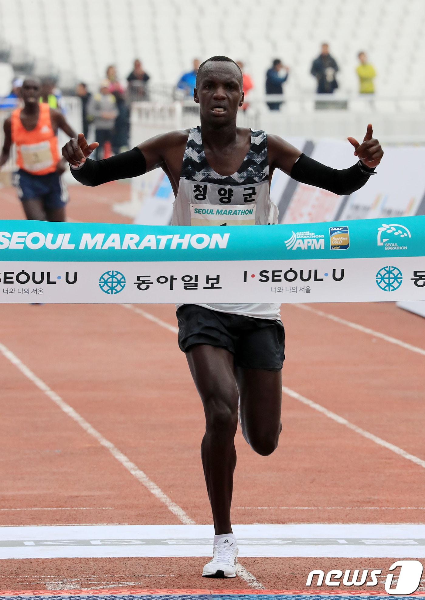 본문 이미지 - 귀화 마라토너 오주한. .(동아일보 제공) 2018.3.18/뉴스1 ⓒ News1 민경석 기자