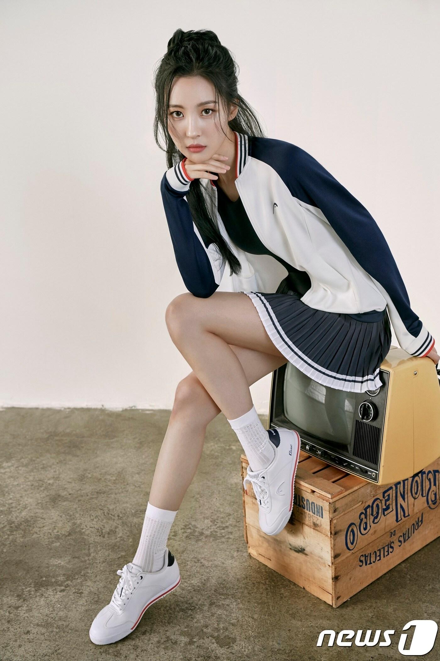 본문 이미지 - 코오롱FnC 헤드의 테니스 모티브 스니커즈 클라쎄 슈즈. ⓒ News1