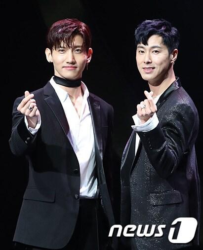 본문 이미지 - 동방신기 최강창민(왼쪽))과 유노윤호 ⓒ News1