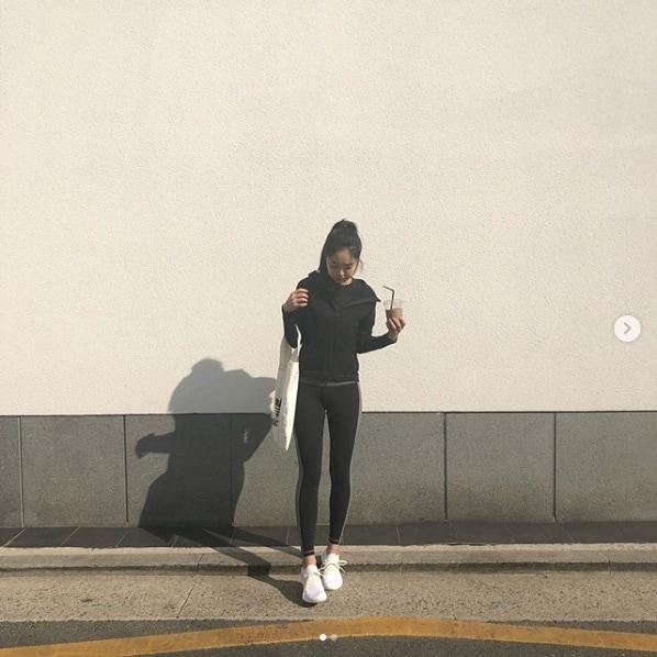 본문 이미지 - 손나은 인스타그램ⓒ News1