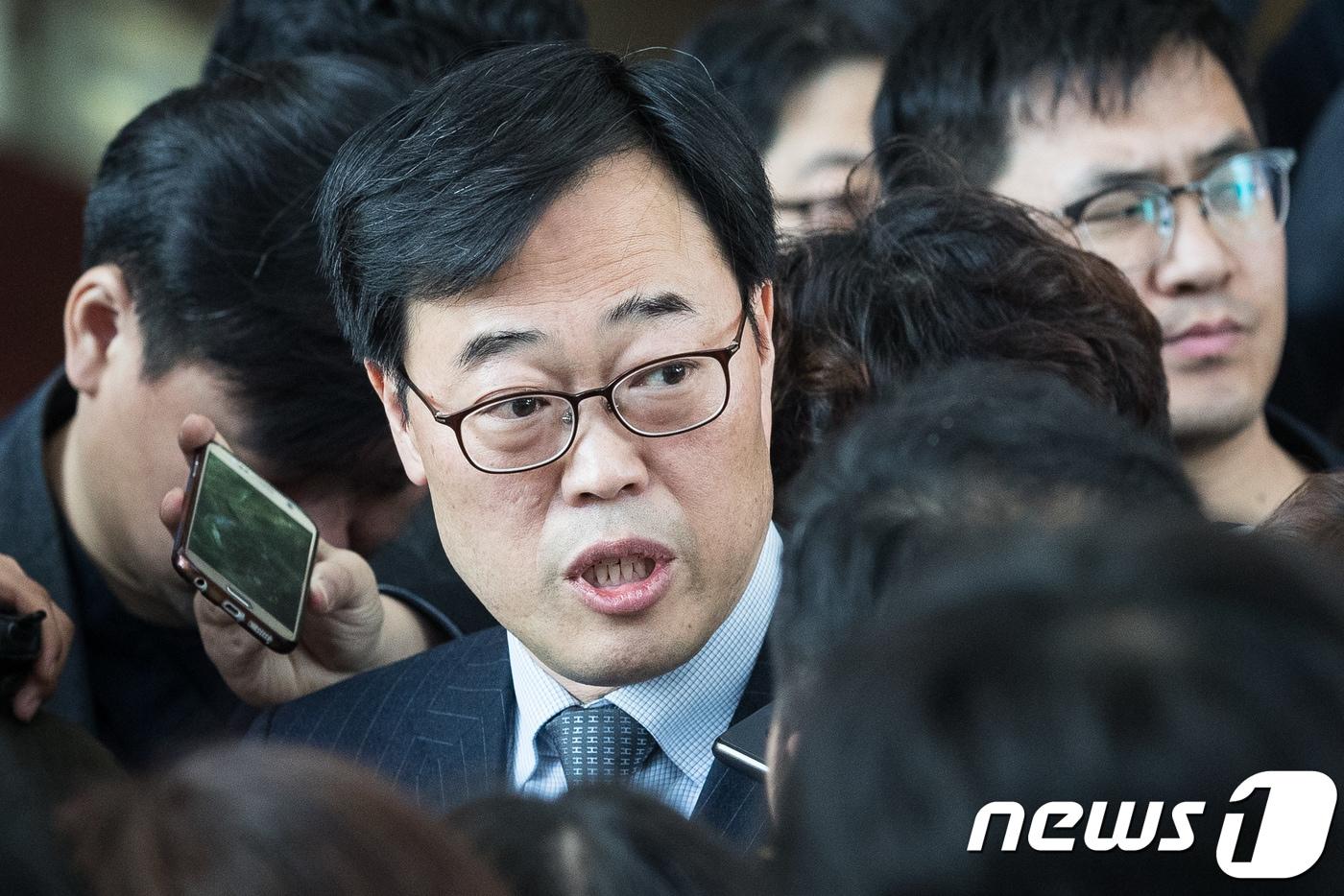 본문 이미지 - 김기식 금융감독원장. 2018.4.10/뉴스1 ⓒ News1 유승관 기자