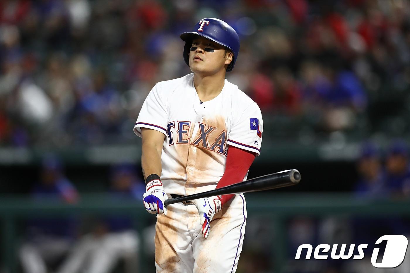 연봉 27억원 계약을 맺으며 KBO 최고 연봉 기록을 쓰며 신세계에 입단하는 추신수. ⓒAFP=News1