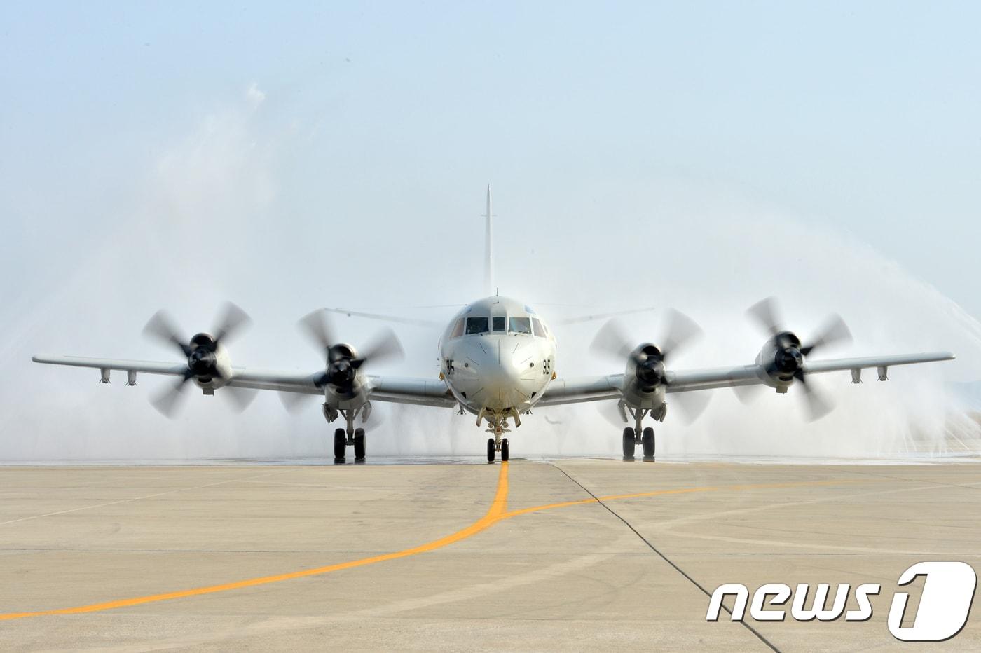 본문 이미지 - 해군  P-3C해상초계.2018.4.2/뉴스1 ⓒ News1 최창호 기자