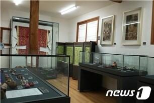 본문 이미지 - 북촌 서울무형문화재 교육전시장 전시실(서울시 제공)ⓒ News1