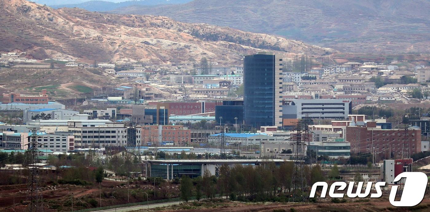 경기도 파주시에서 바라본 개성공단. 2018.4.24/뉴스1 ⓒ News1 이재명 기자