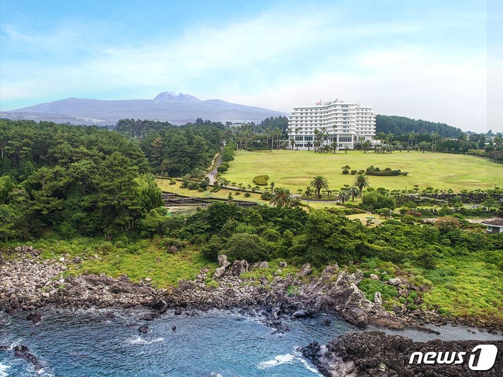 본문 이미지 - 서귀포시 토평동에 위치한 서귀포칼호텔. (칼호텔 홈페이지 갈무리) ⓒ News1