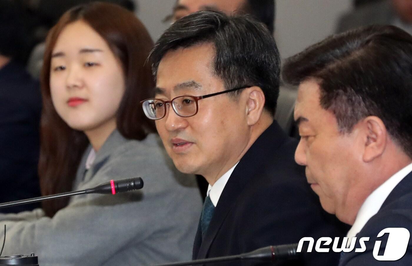 본문 이미지 - 김동연 경제부총리 겸 기획재정부 장관 2018.4.9/뉴스1 ⓒ News1 송원영 기자